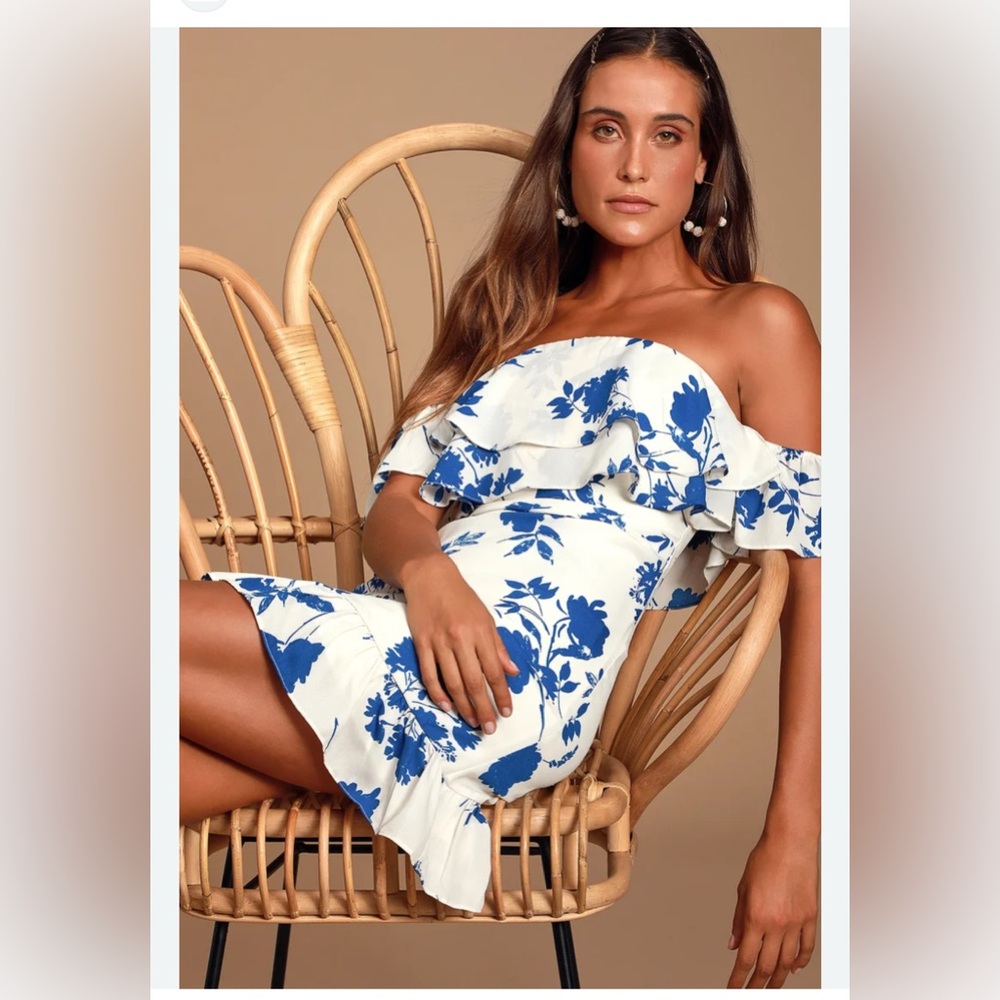 Talia White Floral Print Off-the-Shoulder Mini Dress
Lulus sz xs